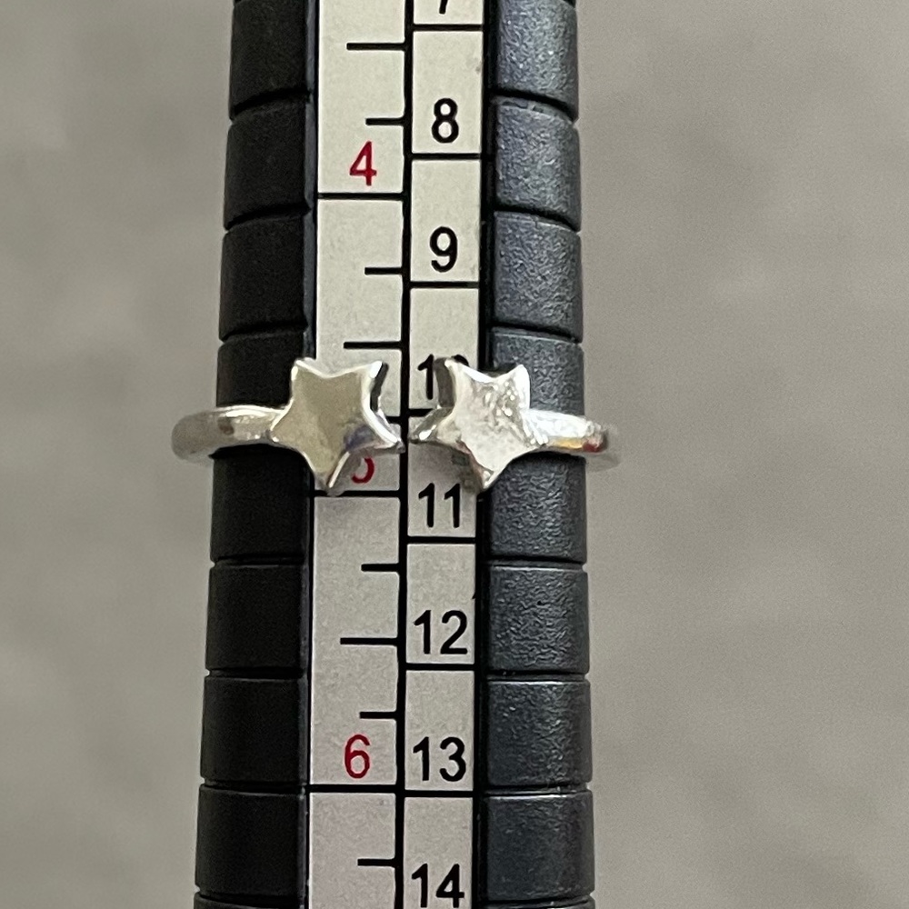 🩵 3/$15 🩵 Stars Ring